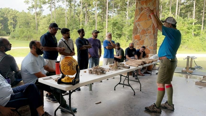 كشافة المملكة يتفوقون في التكنولوجيا والابتكار بالمخيم الكشفي الإسلامي في أمريكا