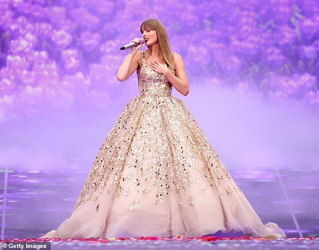 تغيير اسم مدينة ألمانية تكريما لـ تايلور سويفت قبل حفلها ضمن جولة Eras Tour