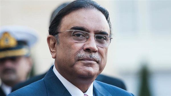 زرداري: نتطلع إلى التعاون مع الرئيس الإيراني الجديد لتعزيز السلام