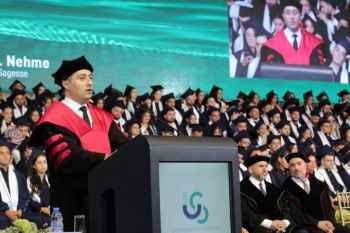 المطران عبدالساتر بحفل تخريج طلاب جامعة الحكمة: لبنان هو وطن لكلِّ اللبنانيين بالتساوي من كلِّ الأحزاب والأديان والمناطق