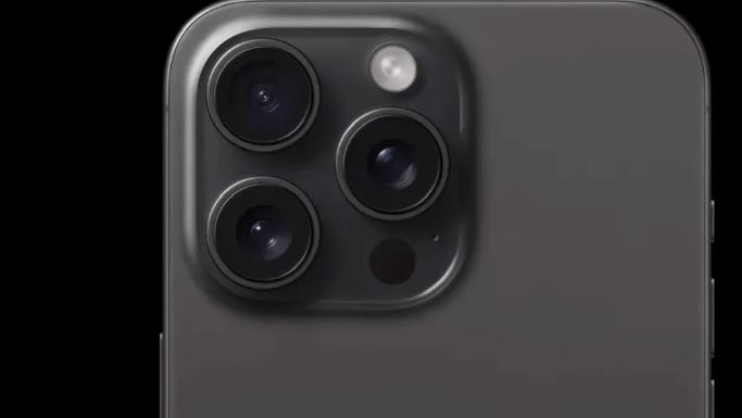 تكنولوجيا: هواتف iPhone 16 Pro تأتي بعدسات periscope لتكبير بصري حتى 5 مرات