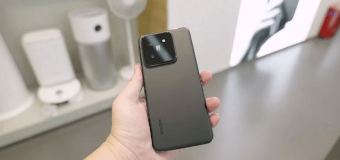 تكنولوجيا: شاومي تدعم سلسلة هواتف Xiaomi 15 القادمة بمعايير IP69 لمقاومة الماء والغبار