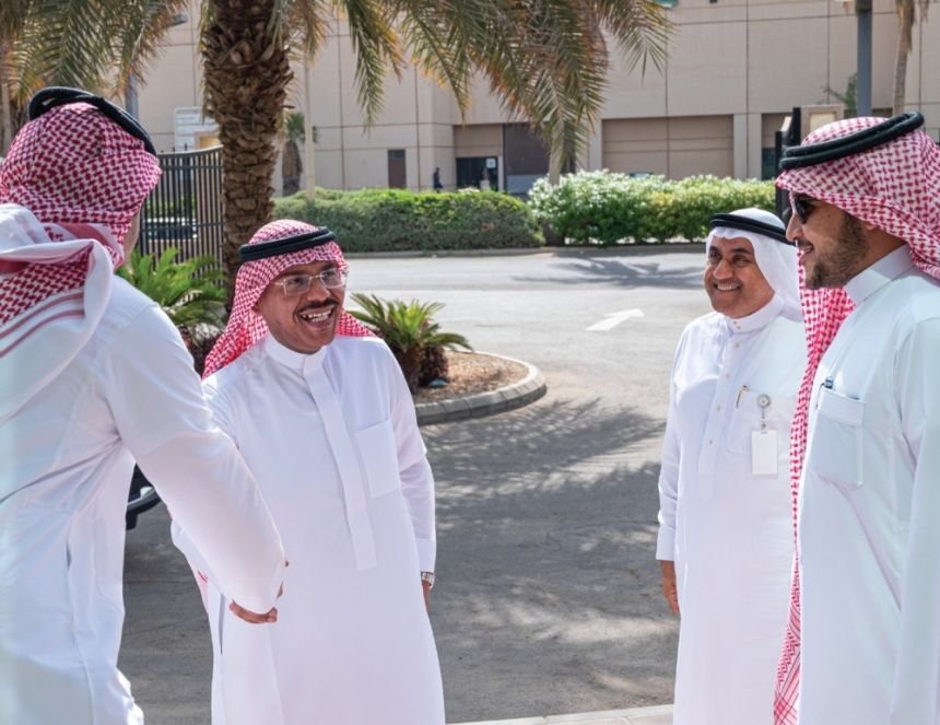 مساعد وزير الصحة يتفقد مركز التصوير الجزيئي  بجامعة "المؤسس"