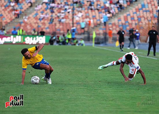 الزمالك والإسماعيلى يتعادلان سلبيا فى الشوط الأول