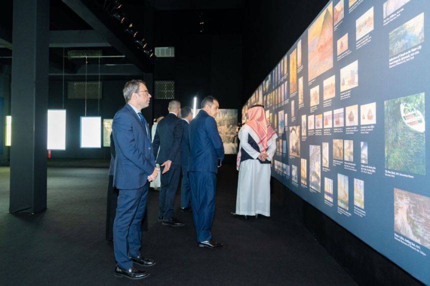 وفد من القناصل يزورن منطقة Imagine Monet بموسم جدة 2024