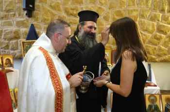 الاب بوعبود ترأس رتبة تبريك الايقونات في المعهد الفني الانطوني