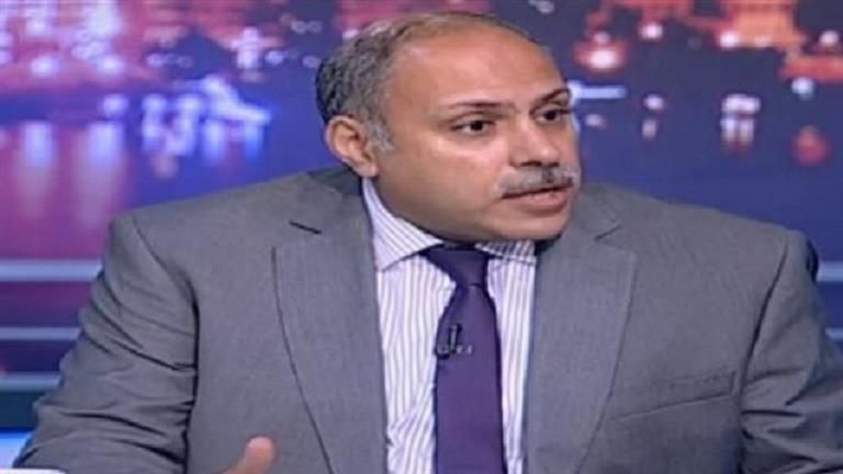 أستاذ علوم سياسية مشيدًا بالحكومة الجديدة: توقيت التغيير يتوافق مع توقعات الشارع