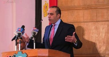 وزير الشئون النيابية: برنامج الحكومة الجديدة متكامل وتناول كل المجالات