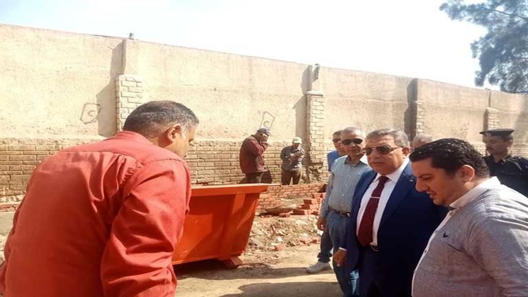 أعيدوا مدينتنا عروس النيل.. محافظ الدقهلية يوجه بتكثيف حملات إزالة تراكمات القمامة بالمنصورة