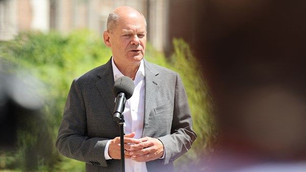 مسؤولون ألمان يعلّقون على نتائج الانتخابات البرلمانية الفرنسية