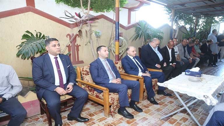 محافظ كفرالشيخ يقدم واجب العزاء لأسرة اللاعب أحمد رفعت (صور)