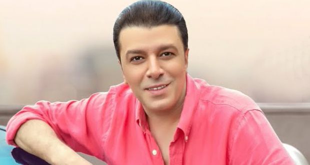 بالصور – هكذا احتفل مصطفى كامل بعيد ميلاد ابنه