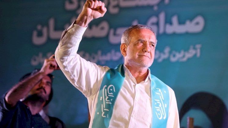 ماذا قال رئيس إيران الجديد في أول رسالة لـ"حسن نصر الله"؟