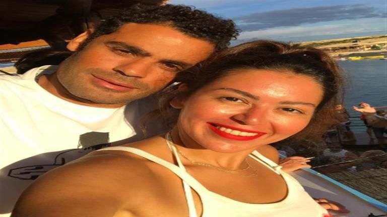 هكذا احتفلت لقاء الخميسي بعيد زواجها الـ 20