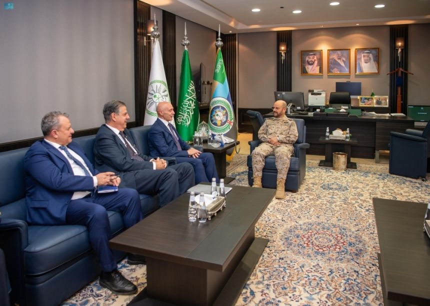 رئيس الأركان يبحث الصناعات العسكرية مع مستشار وزير الدفاع الإيطالي