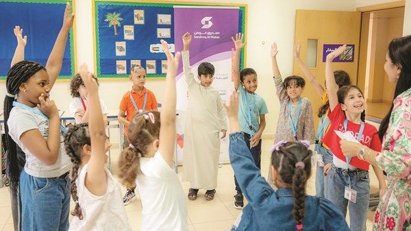 نهيان بن مبارك يوجه بإطلاق أوسمة التميز للمشاركين في «صندوق الوطن»