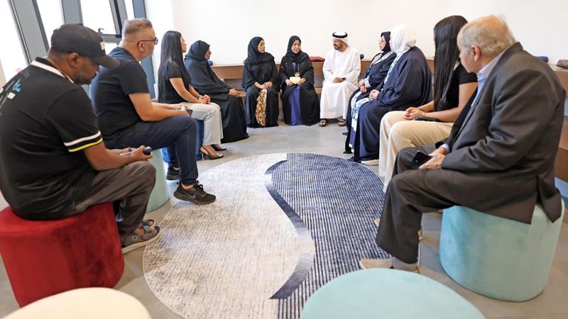 الامارات | «جمالية الخط العربي».. في جمعية الصحفيين بدبي