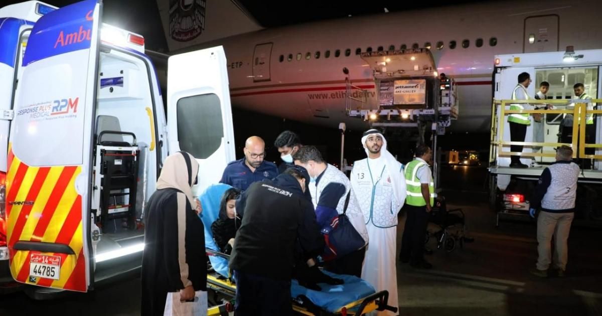 الإمارات تستقبل الدفعة ١٨ من جرحى غزة ومرضى السرطان