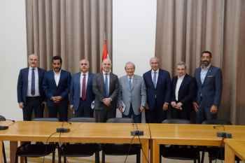 سلسلة لقاءات لنواب المعارضة مع الكتل النيابية بالبرلمان شملت "لبنان القوي" و"اللقاء الديمقراطي" و"الاعتدال"