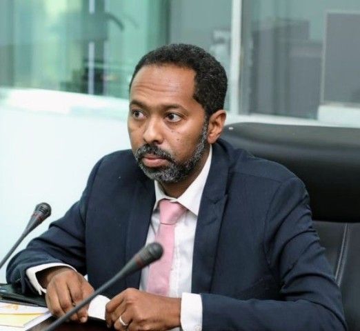 خالد عمر: لا مستقبل لبلادنا بدون انهاء حالة تعدد الجيوش، وبناء جيش مهني قومي واحد