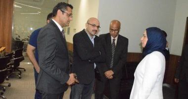 سفيرة البحرين بمصر تتفقد مركز التدريب بنقابة الصحفيين.. صور
