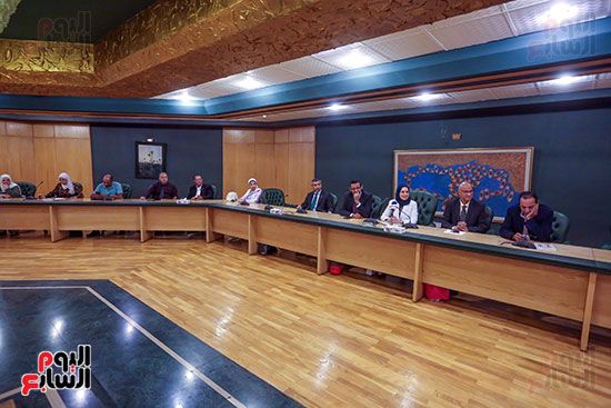 الصحفيين تكرم سفيرة البحرين المندوب الدائم لدى جامعة الدول العربية