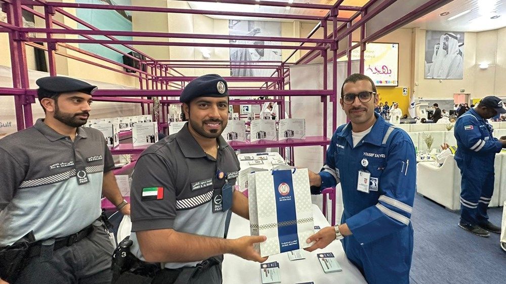 شرطة أبوظبي.. توعية أمنية مبتكرة لتعزيز سلامة المجتمع