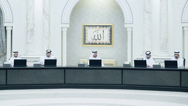 «تنفيذي الشارقة» يناقش الأداء الحكومي