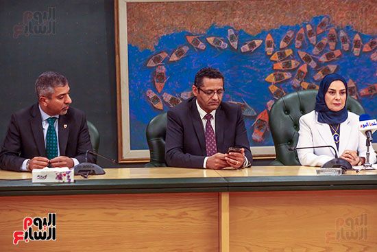 الصحفيين تكرم سفيرة البحرين المندوب الدائم لدى جامعة الدول العربية