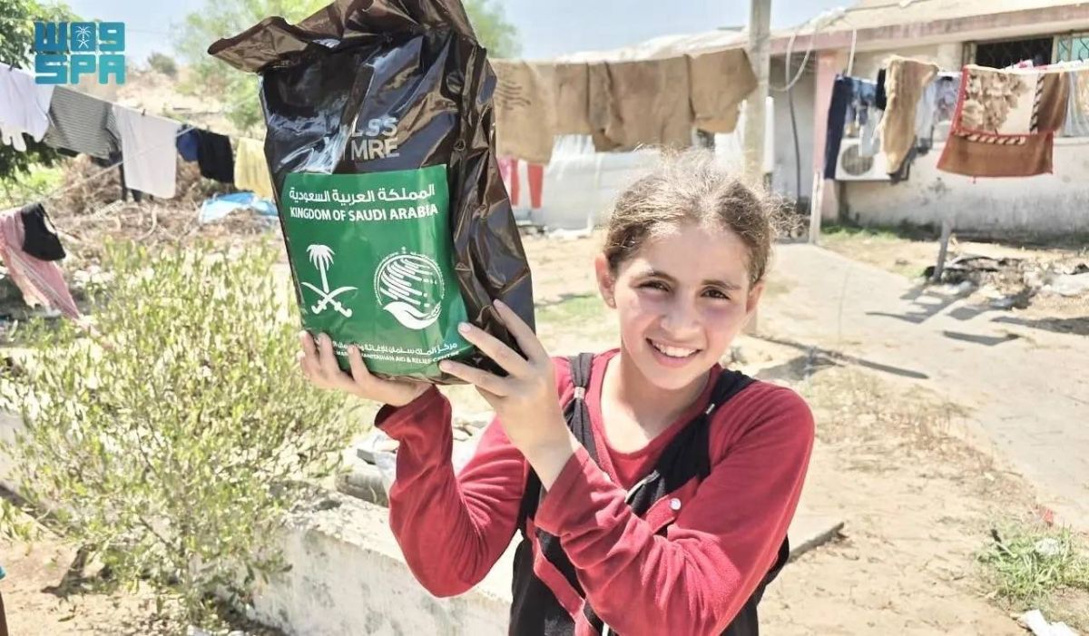 إسقاط مساعدات جوية سعودية على غزة