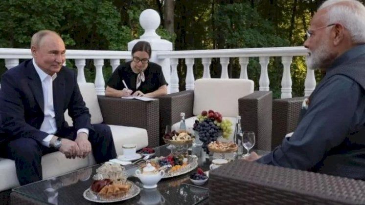 ما دلالات زيارة مودي إلى موسكو في هذا التوقيت؟