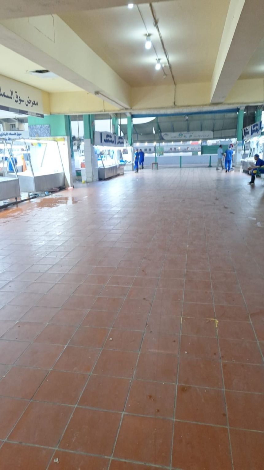 "البيئة" ترصد مخالفات سوق السمك بجدة وتتخذ الإجراءات اللازمة