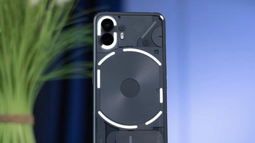 تكنولوجيا: هاتف Nothing Phone(2) يحصل على تحديث بميزات جديدة وإصلاحات للأخطاء