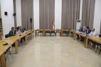 سلسلة لقاءات لنواب المعارضة مع الكتل النيابية بالبرلمان شملت "لبنان القوي" و"اللقاء الديمقراطي" و"الاعتدال"