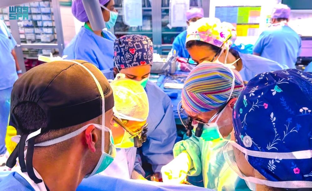 في 24 ساعة .. نقل 3 قلوب من أبوظبي وجدة والرياض وزراعتها لمرضى