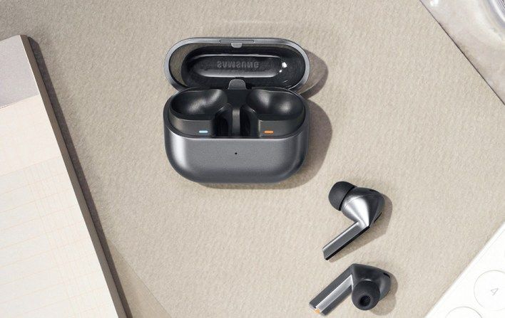 تكنولوجيا: سامسونج تطلق سماعات Galaxy Buds3 وBuds3 Pro اللاسلكية بتصميم جديد