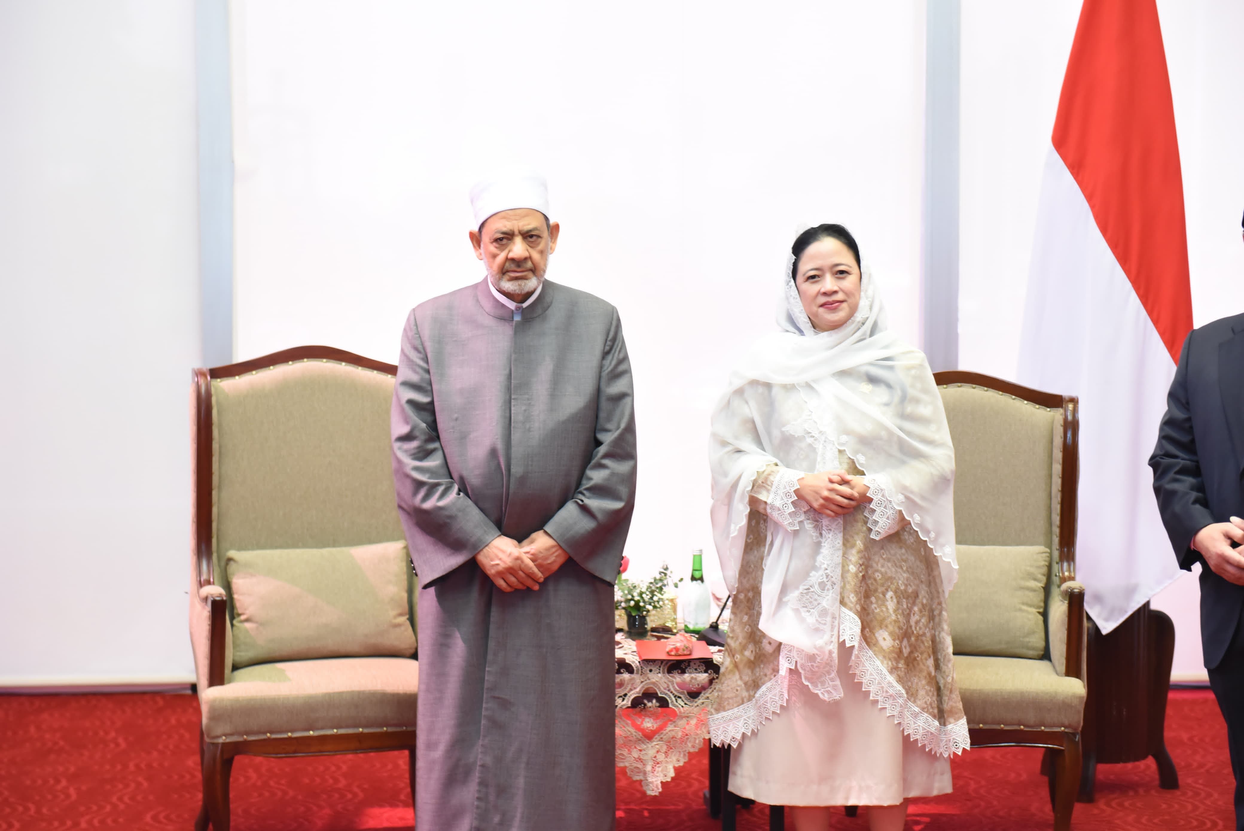 شيخ الأزهر: تهميش المرأة سببه خلط التقاليد المجتمعية بالأحكام الشرعية