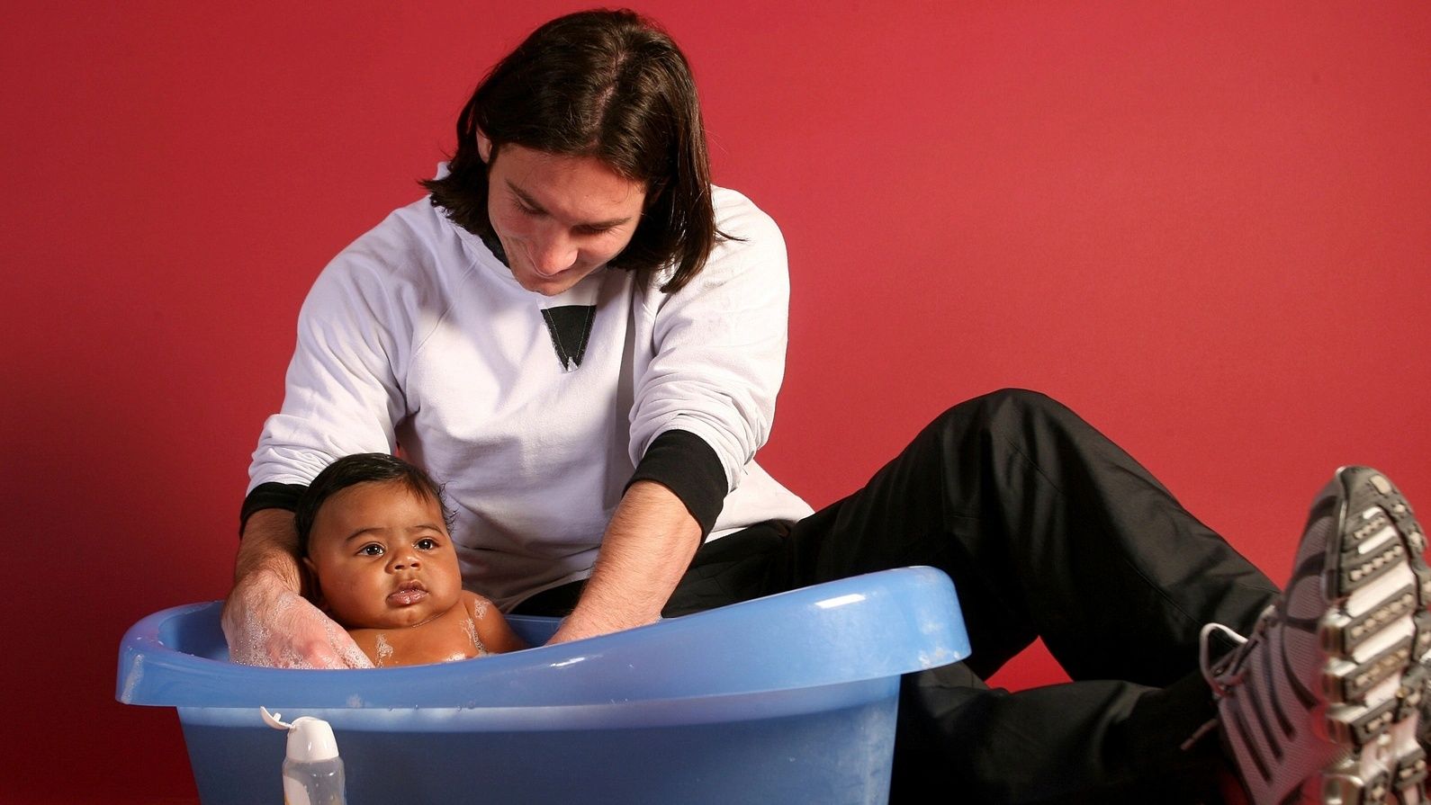 والد لامين يامال: ابني تميمة حظ ميسي