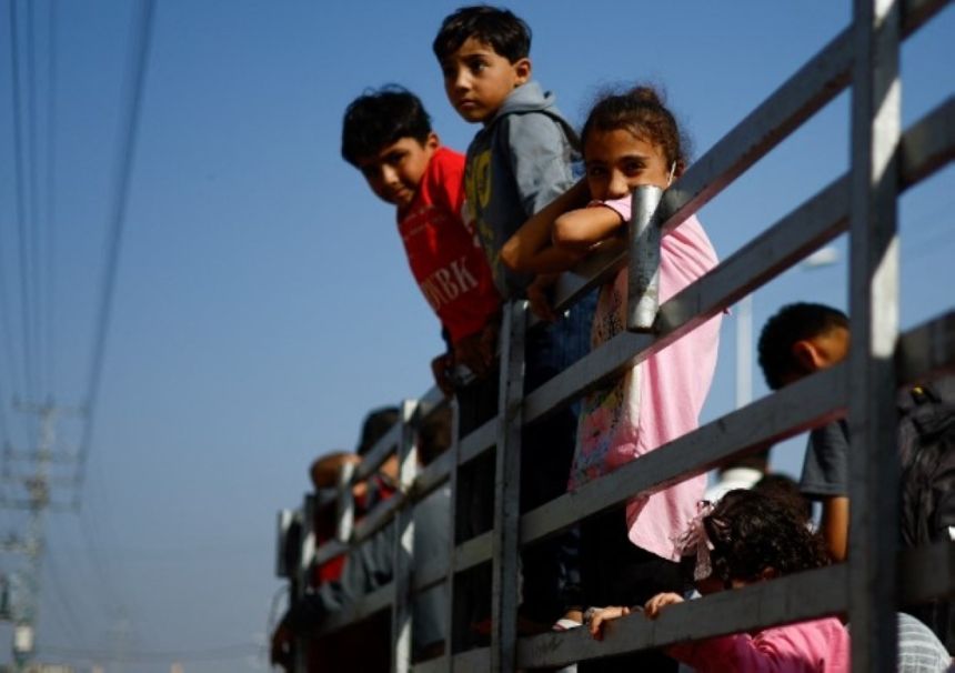 "الأونروا": عدوان الاحتلال يحرم 600 ألف طفل في غزة تعليمهم