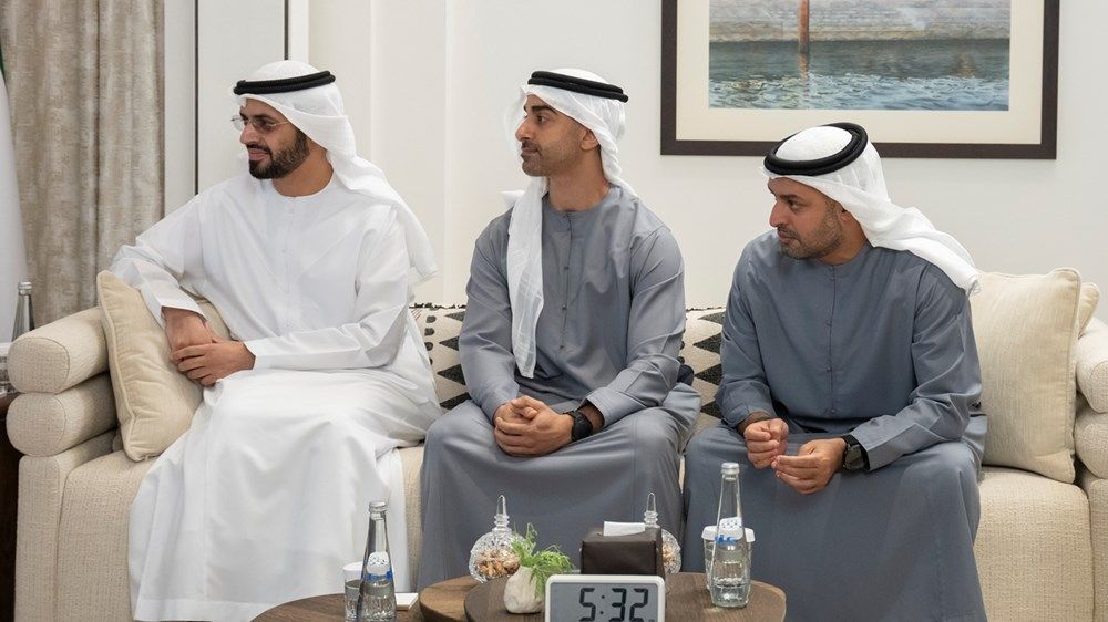 رئيس الدولة يستقبل شيخ الأزهر