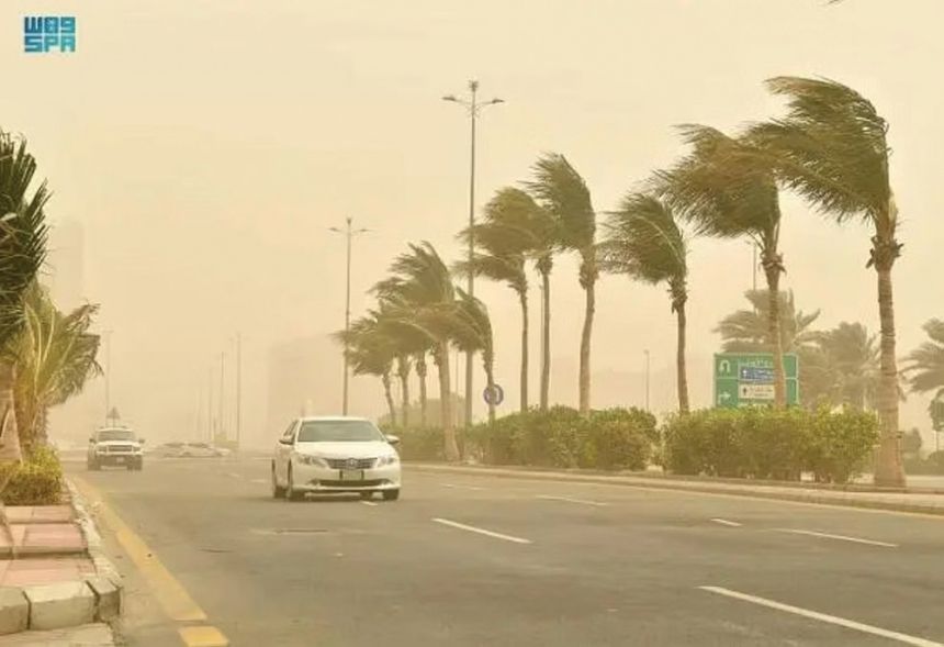 "الأرصاد": رياح شديدة السرعة على جدة ورابغ