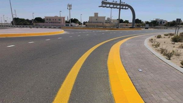 بلدية أبوظبي تنفذ مشروعاً لمعالجة مشوهات الطرق وللتحسينات المرورية