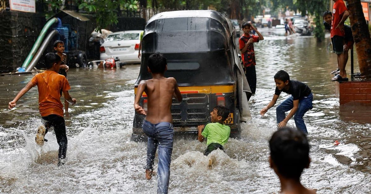 الأسبوع في 10 صور: فرحة ودموع في "اليورو".. وعدوانية إسرائيلية في غزة