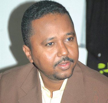 الهندي عز الدين: ‏الشعب يحتاج لهدنة إنسانية لأكثر من شهرين تكتمل خلالهما حلقات الاتفاق السياسي الشامل