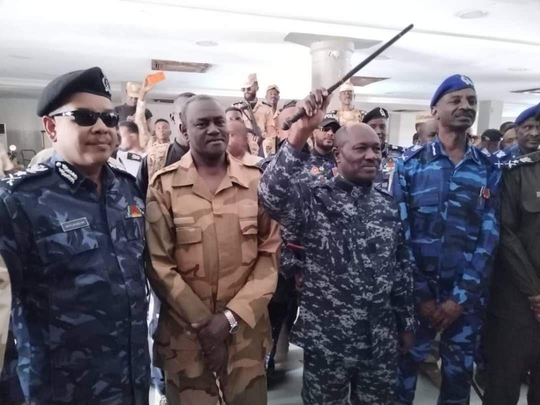 ‏وزير الداخلية: (3) آلاف محكوم عليهم بالإعدام فروا من السجون.. والمليشيا قدمت الإغراءات للدوعاش لأجل القتال في صفوفها