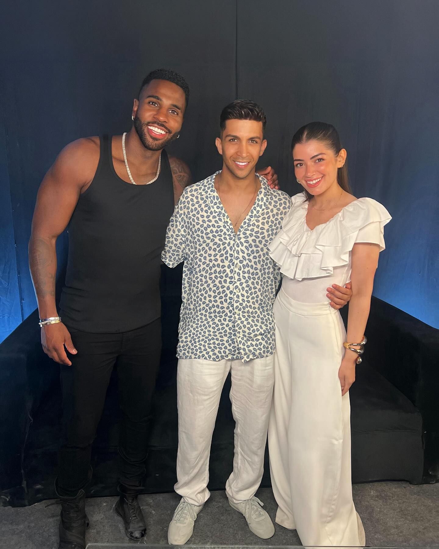 ليلى أحمد زاهر وهشام جمال مع المغنى الأمريكى Jason Derulo فى الساحل