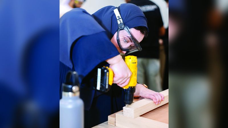 الامارات | 55 شاباً إماراتياً شركاء في «يوم المهارات العالمي»