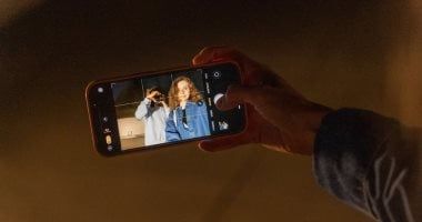 تكنولوجيا: دراسة: الوضع الرأسى فى التقاط الصور متحيز ضد الأشخاص ذوى البشرة الداكنة