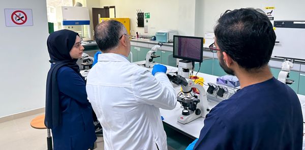 كلية ليوا : منح دراسية 100 في المئة للطلبة المواطنين لدراسة العلوم الصحية