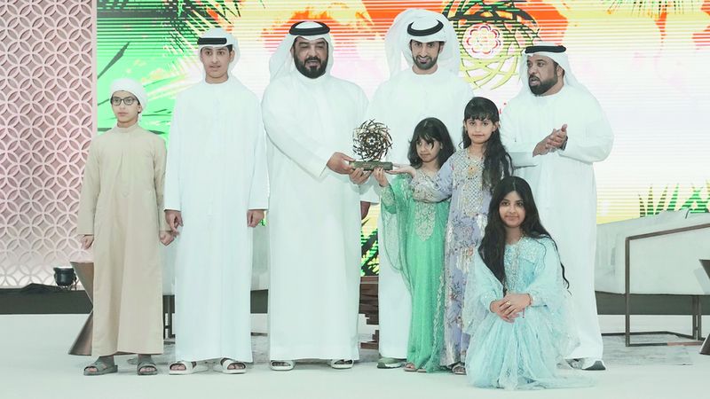 الامارات | مهرجان ليوا للرطب يتوج الفائزين بمسابقة «أكبر عذج»